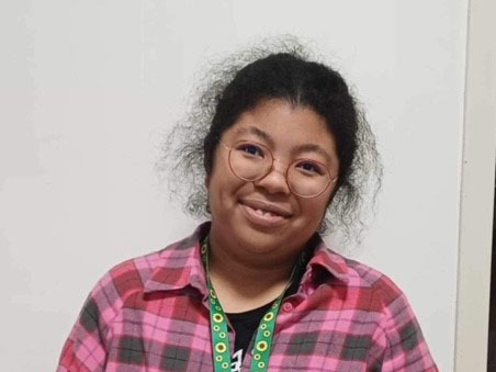 Person wearing Sunflower lanyard